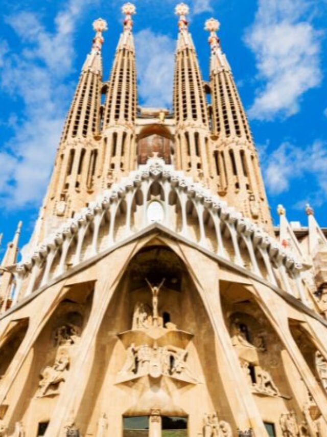Best Places To Visit in Barcelona